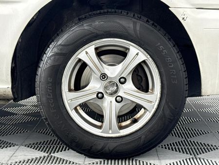 2001-Toyota-Tazz-130_5