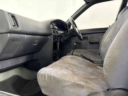 2001-Toyota-Tazz-130_8