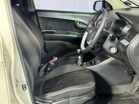 2011-Kia-Picanto-12-EX_9