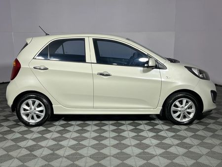 2011-Kia-Picanto-12-EX_16