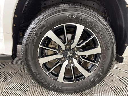 2019-Mitsubishi-Pajero-Sport-24D-4x4-Auto_3