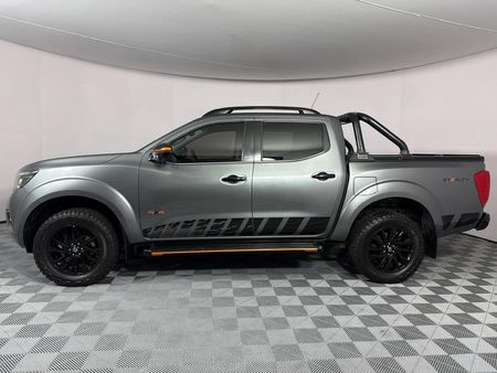 2020-Nissan-Navara-23D-Stealth-4x4-Auto-Double-Cab_19