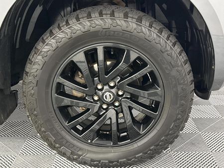 2020-Nissan-Navara-23D-Stealth-4x4-Auto-Double-Cab_5