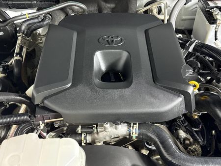 2025-Toyota-Land-Cruiser-Prado-TX-28GD-Auto_13