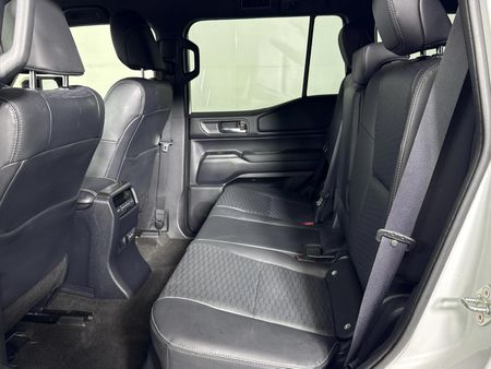 2025-Toyota-Land-Cruiser-Prado-TX-28GD-Auto_3