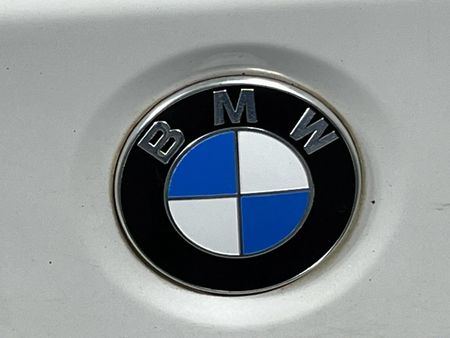 2014-BMW-3-Series-320i-Auto_11