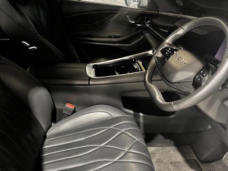 2025-Omoda-C9-20T-Explore-AWD_4