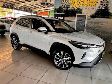 2025-Toyota-Corolla-Cross-18-XR-Hybrid_0