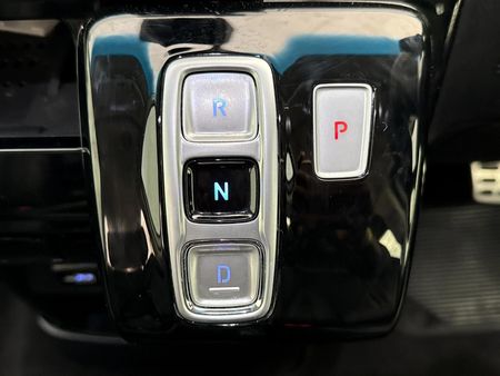 2022-Hyundai-Staria-22d-Luxury-Auto_9