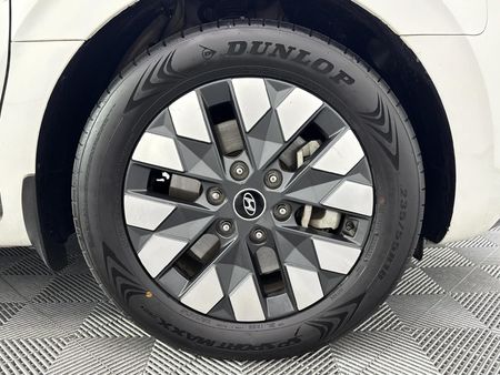 2022-Hyundai-Staria-22d-Luxury-Auto_3