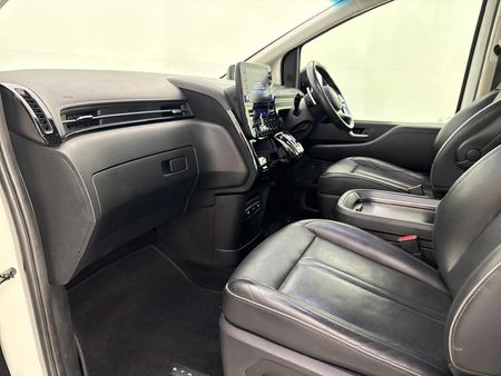 2022-Hyundai-Staria-22d-Luxury-Auto_7