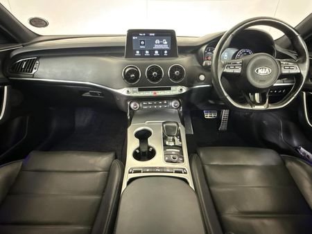 2018-Kia-Stinger-33-V6-GT_1