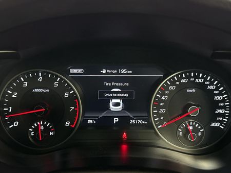 2018-Kia-Stinger-33-V6-GT_2