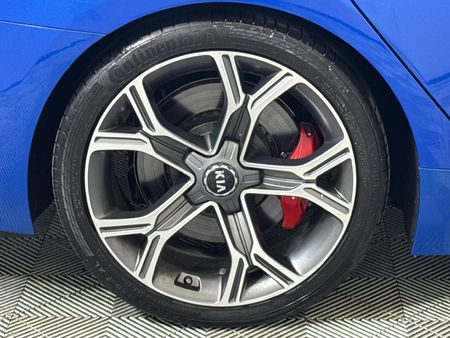 2018-Kia-Stinger-33-V6-GT_5