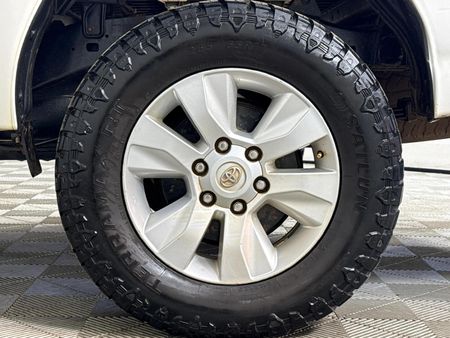 2018-Toyota-Hilux-24-GD-6-Raised-Body-SRX-Extended-Cab_4