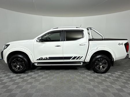 2017-Nissan-Navara-23D-LE-4x4-Auto-Double-Cab_14