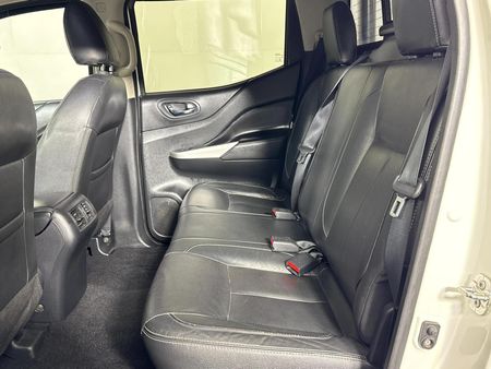 2017-Nissan-Navara-23D-LE-4x4-Auto-Double-Cab_2