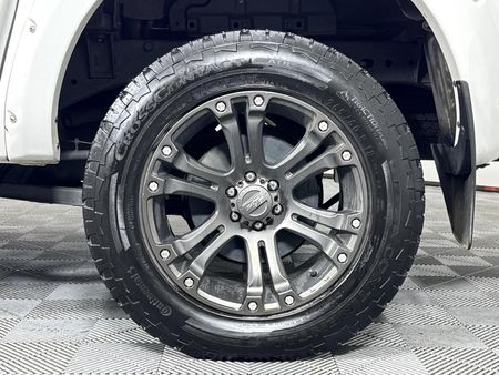 2017-Nissan-Navara-23D-LE-4x4-Auto-Double-Cab_5