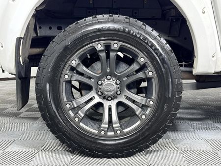 2017-Nissan-Navara-23D-LE-4x4-Auto-Double-Cab_6