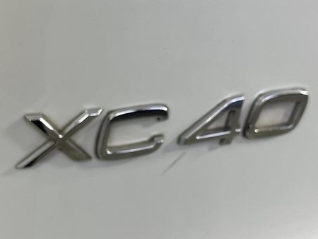 2018-Volvo-XC40-D4-Momentum-AWD_11