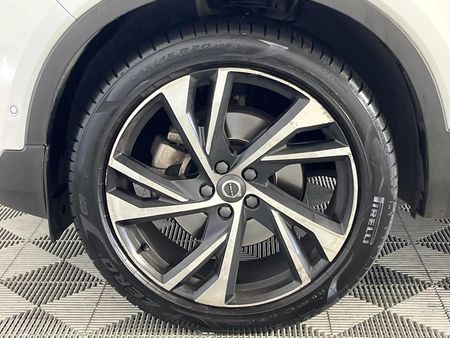 2018-Volvo-XC40-D4-Momentum-AWD_4