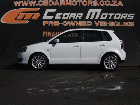 2014-Volkswagen-Polo-Vivo-14-Trendline-5-dr_4