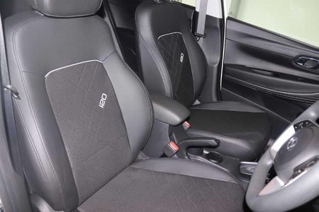 2026-Hyundai-i20-14-Premium-Auto_12