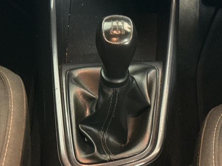 2024-Hyundai-i20-12-Motion_9