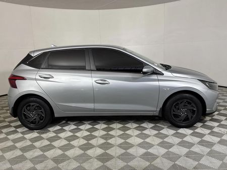 2024-Hyundai-i20-12-Motion_15