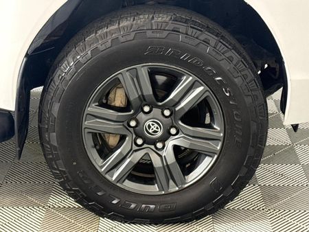2022-Toyota-Hilux-24-GD-6-Raised-Body-Raider-Extended-Cab_3