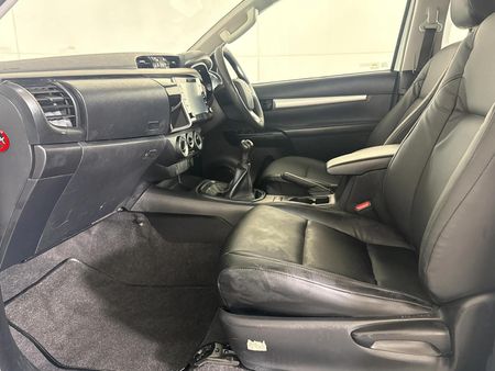 2022-Toyota-Hilux-24-GD-6-Raised-Body-Raider-Extended-Cab_6