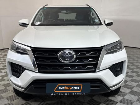 2021-Toyota-Fortuner-28-GD-6-Raised-Body-Auto_15