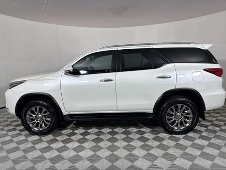 2021-Toyota-Fortuner-28-GD-6-Raised-Body-Auto_19