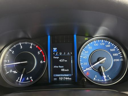 2021-Toyota-Fortuner-28-GD-6-Raised-Body-Auto_2