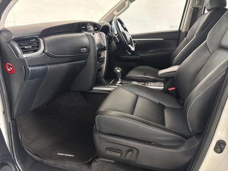 2021-Toyota-Fortuner-28-GD-6-Raised-Body-Auto_8