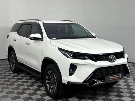 2025-Toyota-Fortuner-24-GD-6-RB-Auto_15