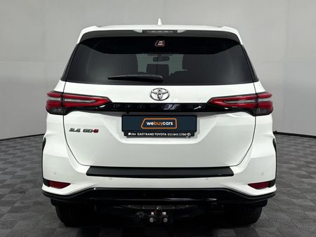 2025-Toyota-Fortuner-24-GD-6-RB-Auto_17