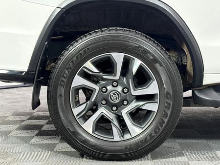 2025-Toyota-Fortuner-24-GD-6-RB-Auto_7
