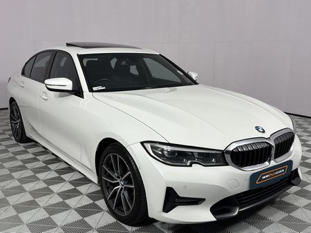 2020-BMW-3-Series-318i_13