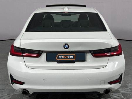 2020-BMW-3-Series-318i_15