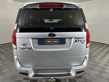 2017-Mahindra-Xylo-22D-mHawk-E8_16