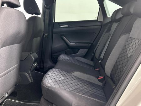 2022-Volkswagen-Taigo-10-TSI-R-Line-Auto_3