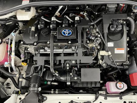 2024-Toyota-Corolla-Cross-18-XR-Hybrid_12