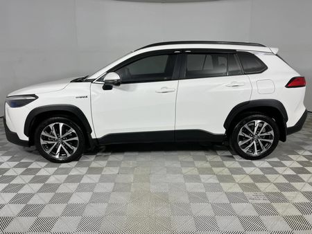2024-Toyota-Corolla-Cross-18-XR-Hybrid_18