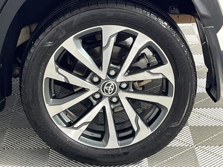 2024-Toyota-Corolla-Cross-18-XR-Hybrid_6