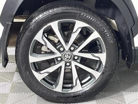 2024-Toyota-Corolla-Cross-18-XR-Hybrid_7