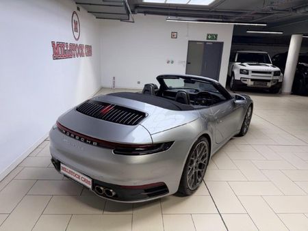2020-Porsche-911-Carrera-4S-Cabriolet_9