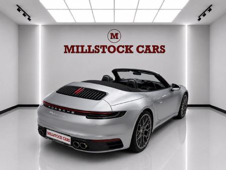 2020-Porsche-911-Carrera-4S-Cabriolet_2