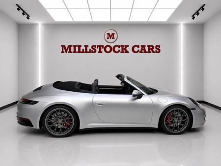 2020-Porsche-911-Carrera-4S-Cabriolet_3
