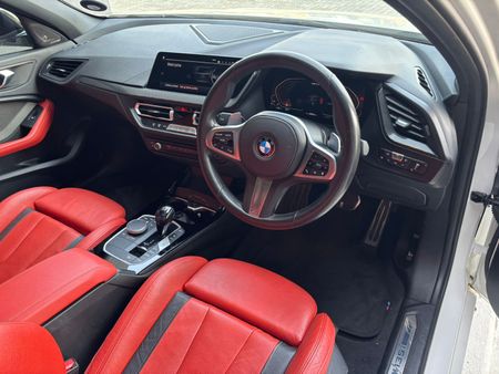 2021-BMW-1-Series-M135i-xDrive_9